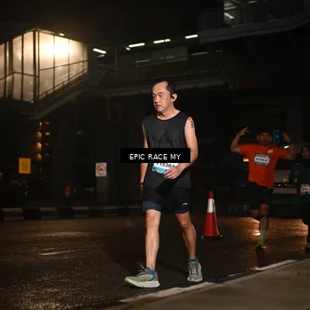 Runner Photo 7732479