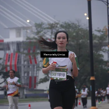 Runner Photo 7732489