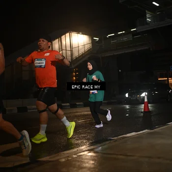 Runner Photo 7732511