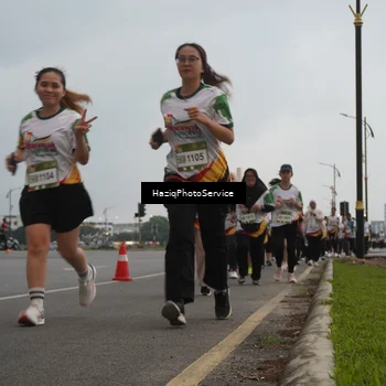 Runner Photo 7732518