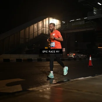 Runner Photo 7732557