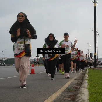 Runner Photo 7732565