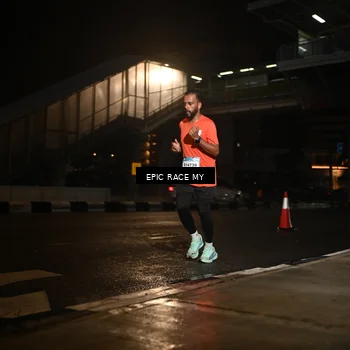 Runner Photo 7732617