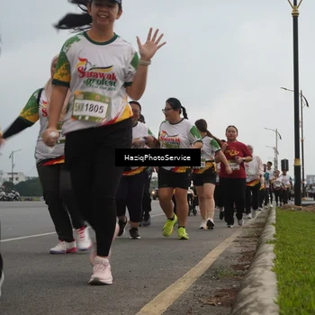 Runner Photo 7732630