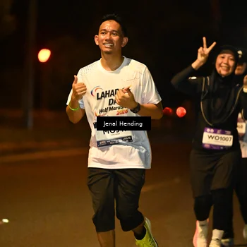 Runner Photo 7732636