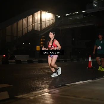 Runner Photo 7732665