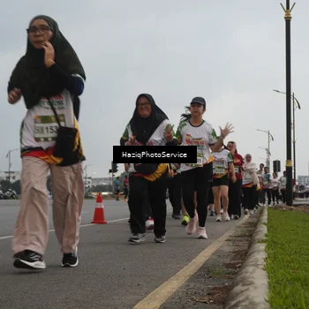 Runner Photo 7732667