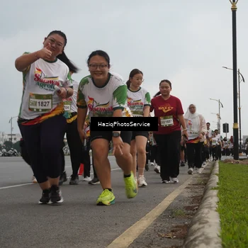 Runner Photo 7732696