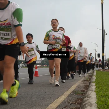 Runner Photo 7732745