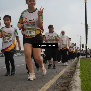 Runner Photo 7732769