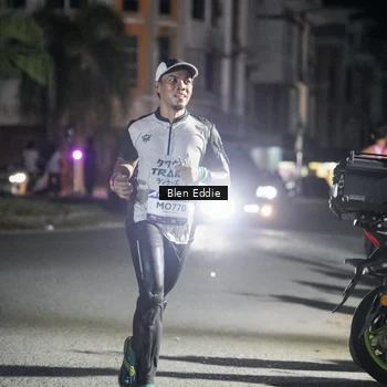 Runner Photo 7732773