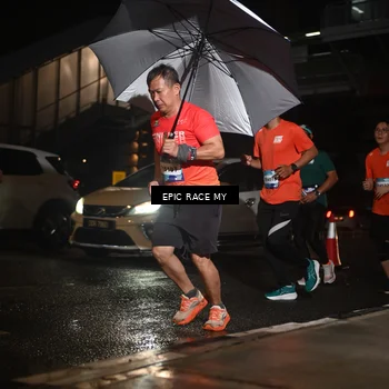 Runner Photo 7732774