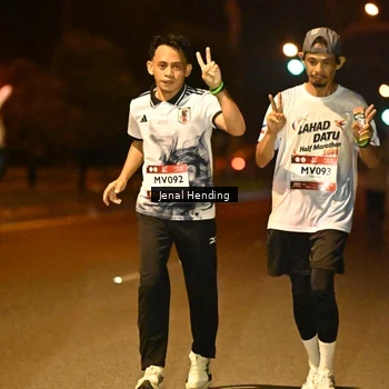 Runner Photo 7732787