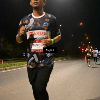 Runner Photo 7732788