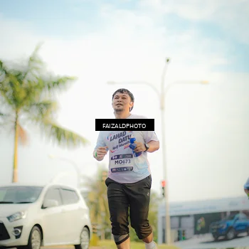 Runner Photo 7732826