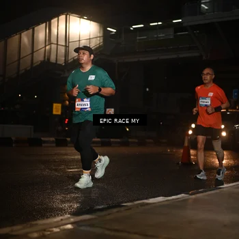 Runner Photo 7732834