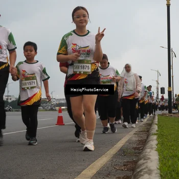 Runner Photo 7732839
