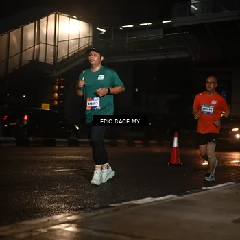 Runner Photo 7732840