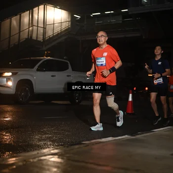 Runner Photo 7732845
