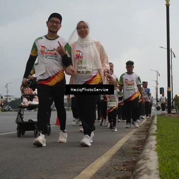 Runner Photo 7732867