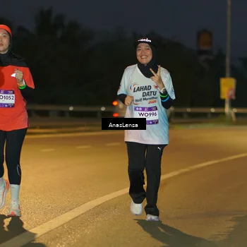 Runner Photo 7732871