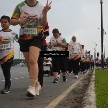 Runner Photo 7732878