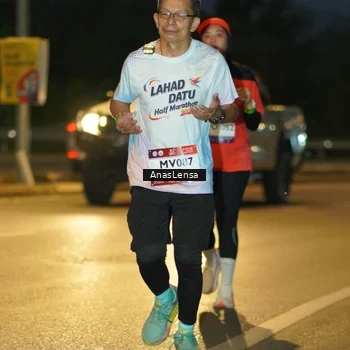 Runner Photo 7732880