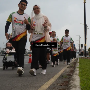 Runner Photo 7732883