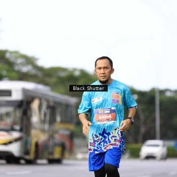 Runner Photo 7732890