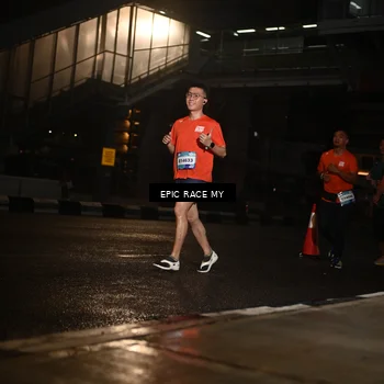 Runner Photo 7732892