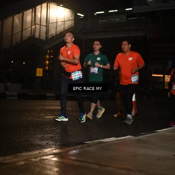 Runner Photo 7732899