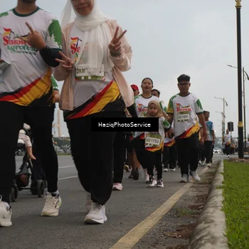 Runner Photo 7732903