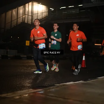 Runner Photo 7732916