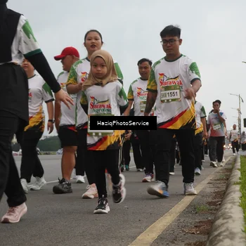 Runner Photo 7732931