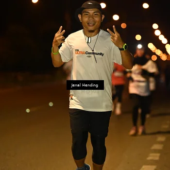 Runner Photo 7732937