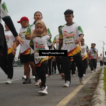 Runner Photo 7732946