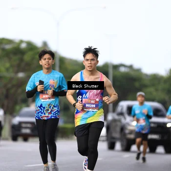 Runner Photo 7732951