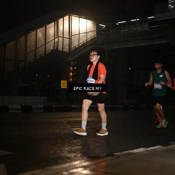 Runner Photo 7732957