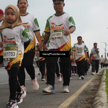 Runner Photo 7732982