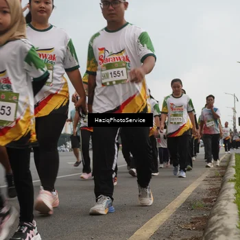 Runner Photo 7732983