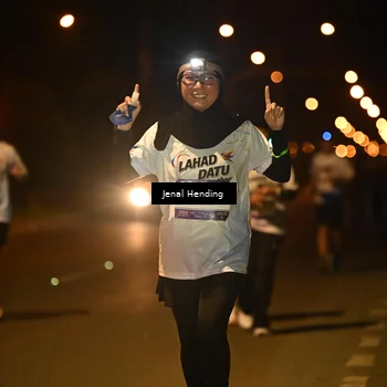 Runner Photo 7733003