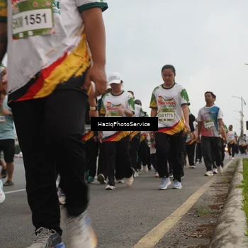 Runner Photo 7733012