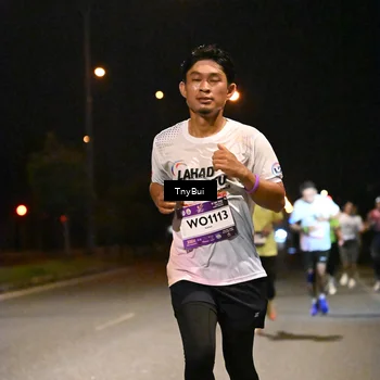 Runner Photo 7733016