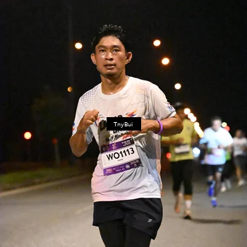 Runner Photo 7733031