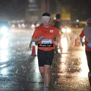 Runner Photo 7733036