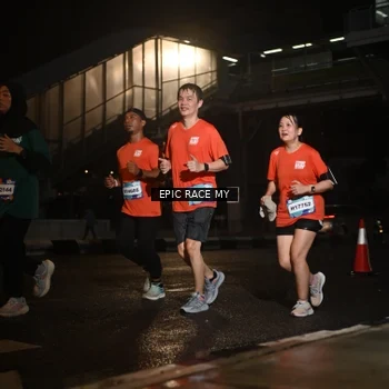 Runner Photo 7733055
