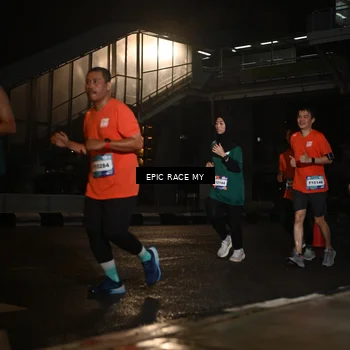 Runner Photo 7733063