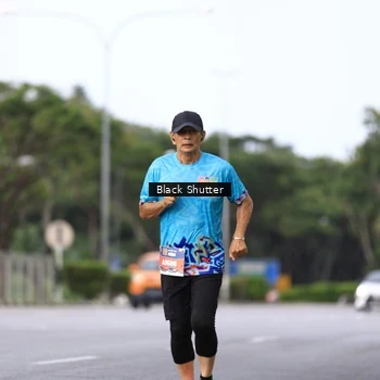 Runner Photo 7733095