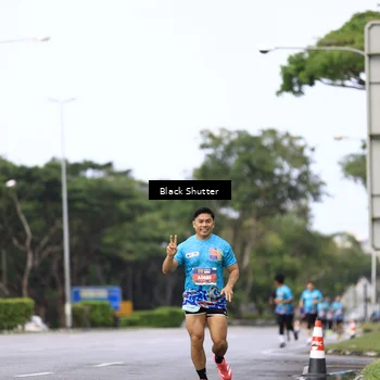 Runner Photo 7733113