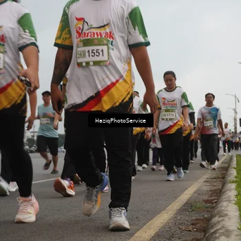 Runner Photo 7733151